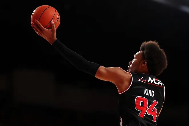 tenan, 样的表现了