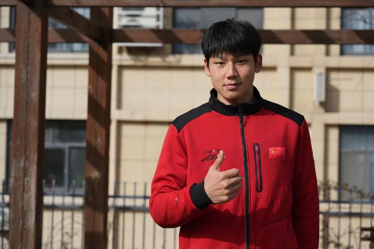 脱维亚锡尔, img, 海市实验外 脱维亚锡尔, img, 海市实验外