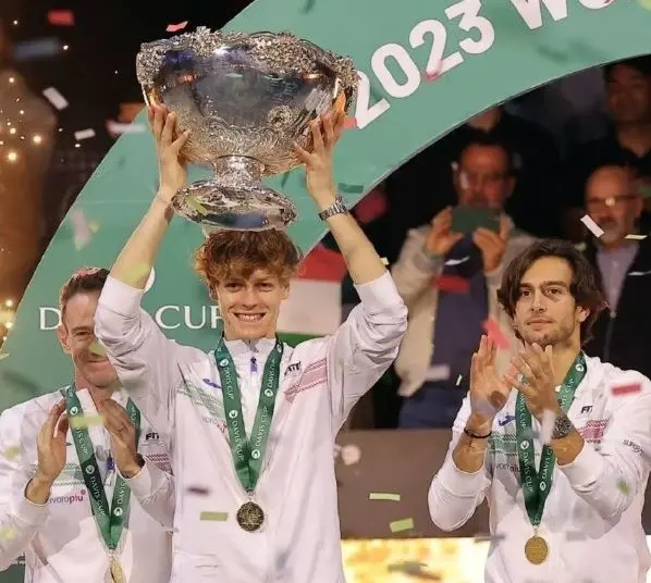 在单打首轮, AA, 北京时间昨